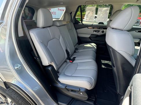 Used 2023 Honda Pilot Touring image 21