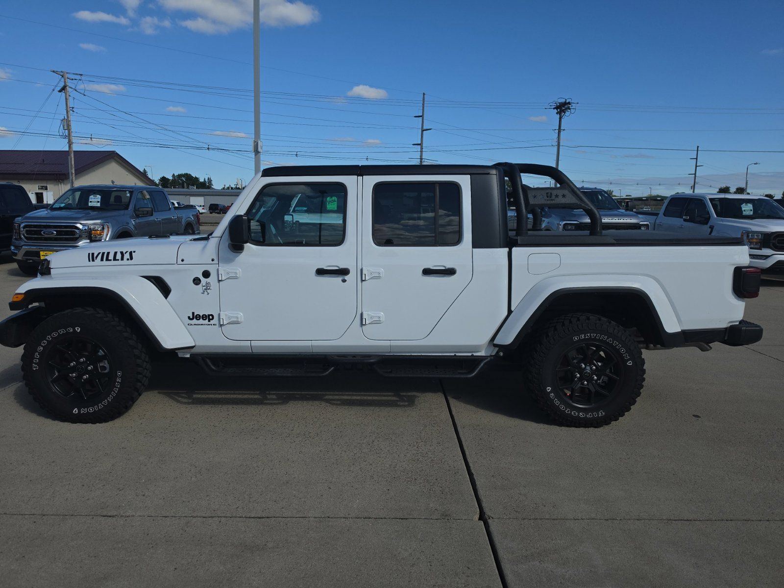 Used 2024 Jeep Gladiator Sport AWD/4WD image 5