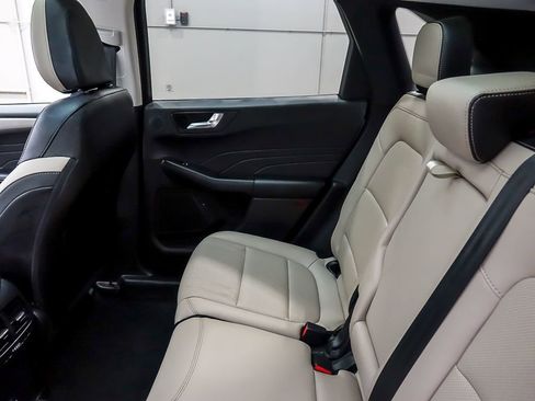 Used 2022 Ford Escape SEL w/ Technology Package image 14