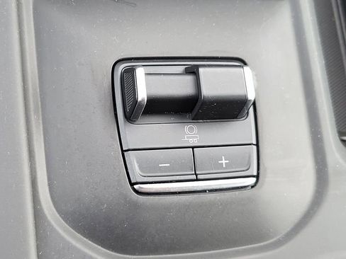 Used 2024 GMC Sierra 2500 Denali Ultimate w/ Max Trailering Package image 36