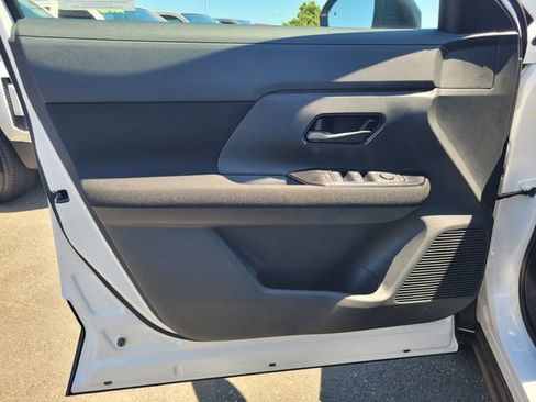 New 2026 Nissan Kicks S FWD image 7