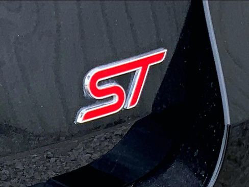 Certified 2021 Ford Explorer ST w/ Equipment Group 401A image 37