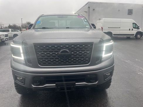 Used 2019 Nissan Titan PRO-4X w/ Pro-4x Convenience Package image 1