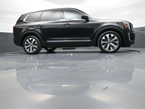 Certified 2022 Kia Telluride EX w/ EX Premium Package image 31