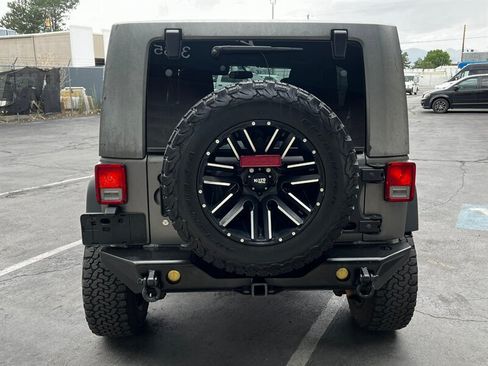 Used 2017 Jeep Wrangler Unlimited Sport w/ Quick Order Package 24S AWD/4WD image 6