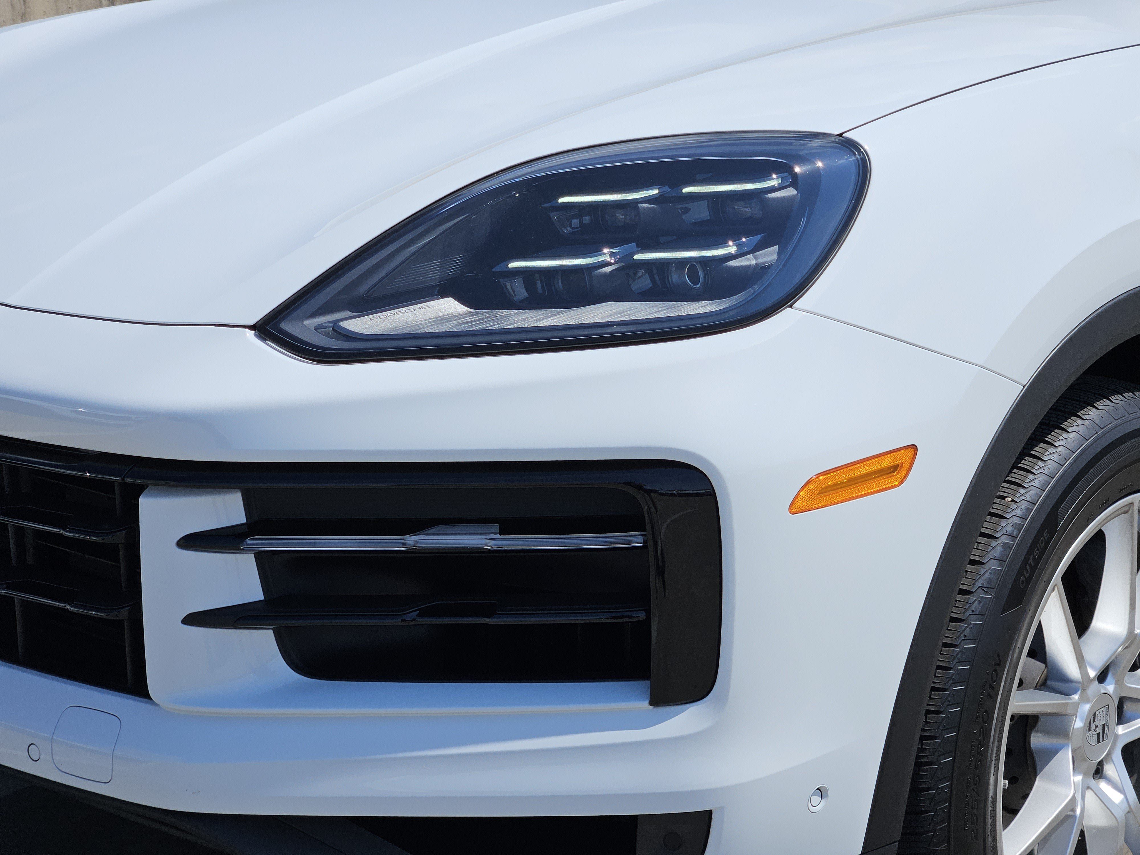 Used 2026 Porsche Cayenne Coupe AWD/4WD image 12