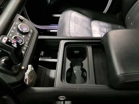 Used 2021 Land Rover Defender 110 X-Dynamic HSE image 18