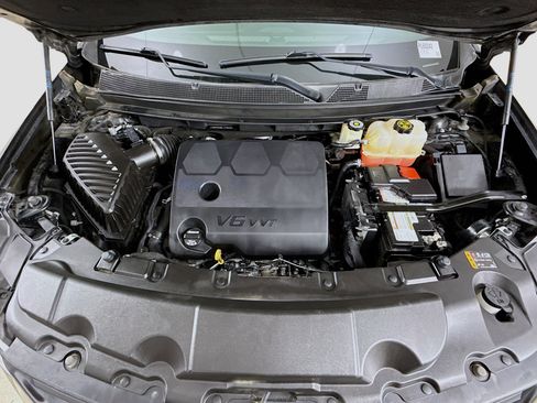 Used 2020 Chevrolet Traverse LT image 33