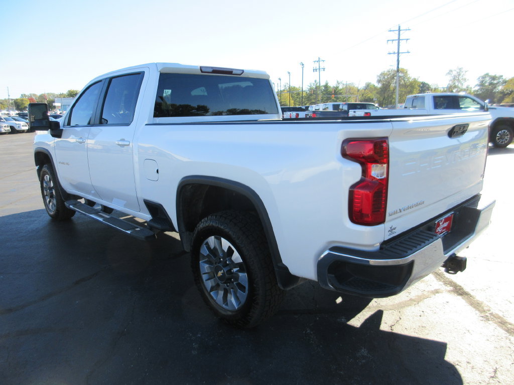 Certified 2022 Chevrolet Silverado 2500 LT w/ Convenience Package AWD/4WD image 10