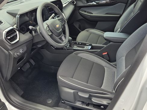 New 2026 Chevrolet TrailBlazer LT w/ Driver Confidence Package FWD image 5