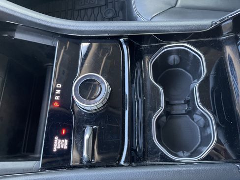 Used 2023 Jeep Grand Cherokee L Limited w/ Black Appearance Package image 30