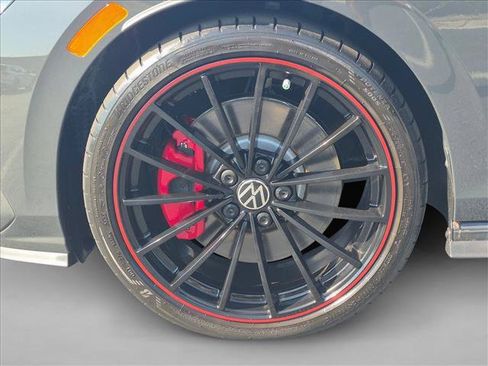Used 2023 Volkswagen GTI 40th Anniversary Edition FWD image 21