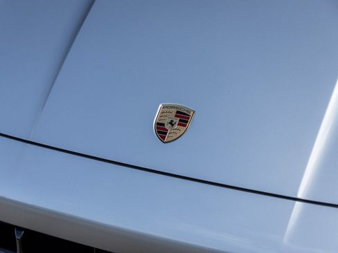 Certified 2025 Porsche Cayenne S AWD/4WD image 19