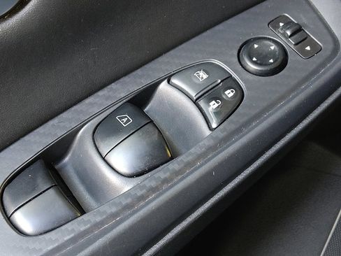 Used 2024 Nissan Sentra SV image 27