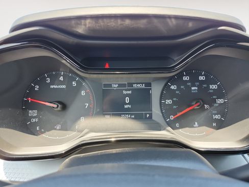 Used 2024 Chevrolet Trax LS w/ LS Convenience Package FWD image 15