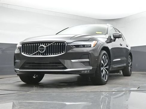 Used 2023 Volvo XC60 B5 Plus w/ Climate Package AWD/4WD image 13