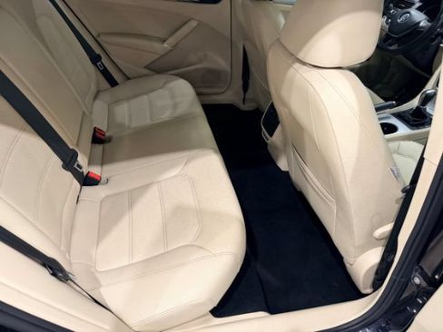 Used 2019 Volkswagen Passat 2.0T Wolfsburg w/ Wheels & Sunroof Package FWD image 37