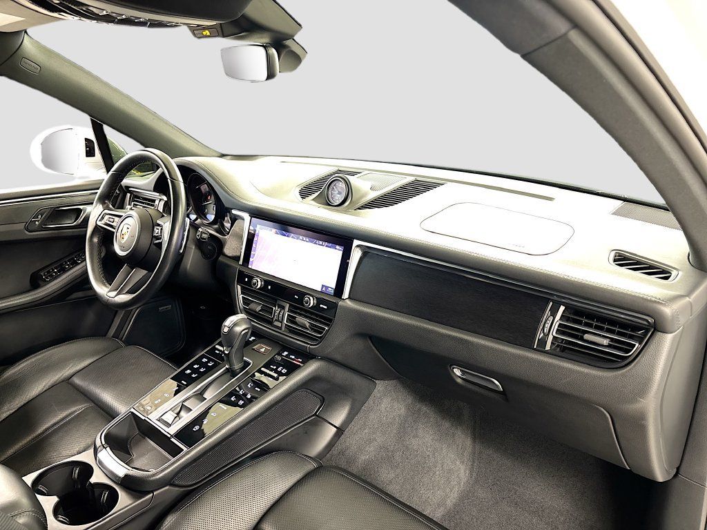 Used 2022 Porsche Macan GTS AWD/4WD image 14