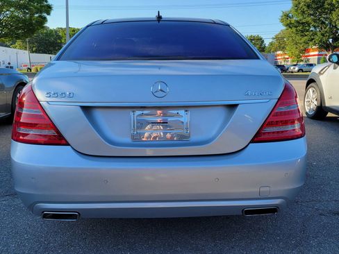 Used 2012 Mercedes-Benz S 550 4MATIC w/ Premium 2 Pkg image 4