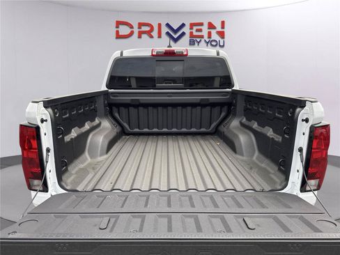 New 2026 Chevrolet Colorado W/T w/ WT Custom Package AWD/4WD image 32