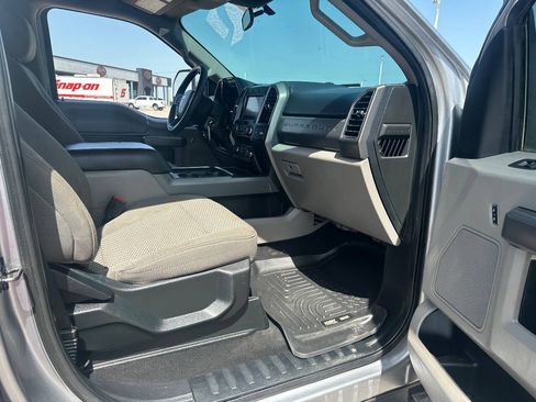 Used 2020 Ford F250 XLT w/ XLT Premium Package AWD/4WD image 34