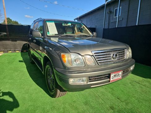 Used 2006 Lexus LX 470 4WD image 2