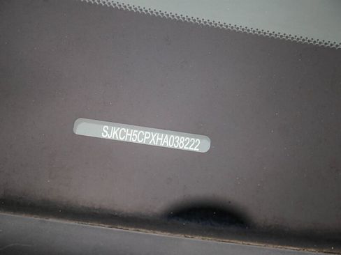 Used 2017 INFINITI QX30 image 39