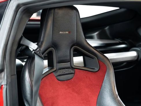 Used 2015 Nissan 370Z NISMO image 28