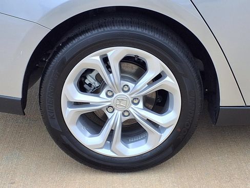 Used 2026 Honda Accord LX image 25