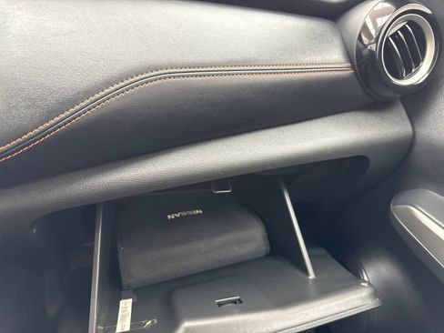 Used 2018 Nissan Kicks SR FWD image 31