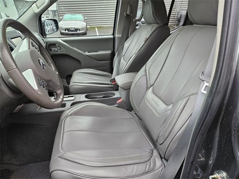 Used 2019 Nissan Frontier SV w/ Value Truck Package image 4