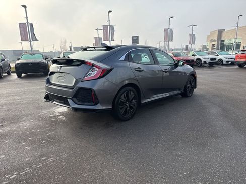 Used 2019 Honda Civic EX image 5