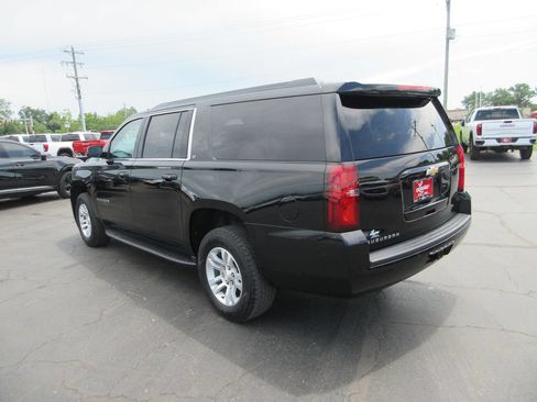 Used 2018 Chevrolet Suburban LT AWD/4WD image 9