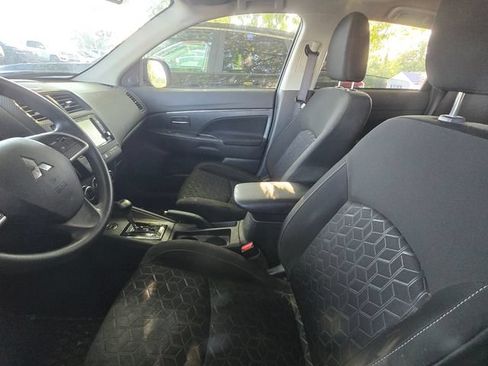 Used 2024 Mitsubishi Outlander Sport AWD image 6