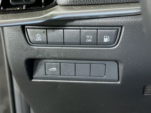 Used 2024 MAZDA CX-90 Plug-In Hybrid w/ Preferred AWD/4WD image 17