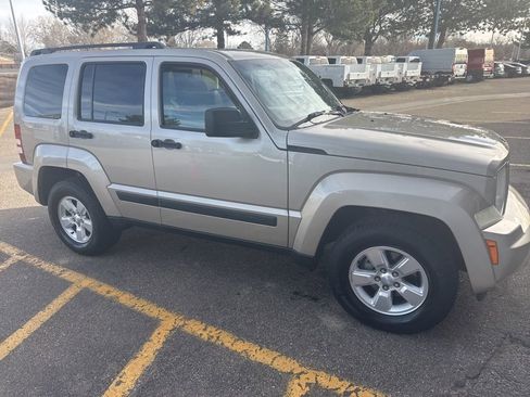 Used 2011 Jeep Liberty Sport w/ Popular Equipment Group image 5