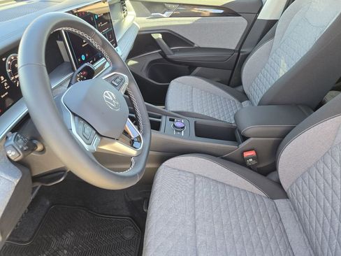 New 2026 Volkswagen Tiguan S image 10