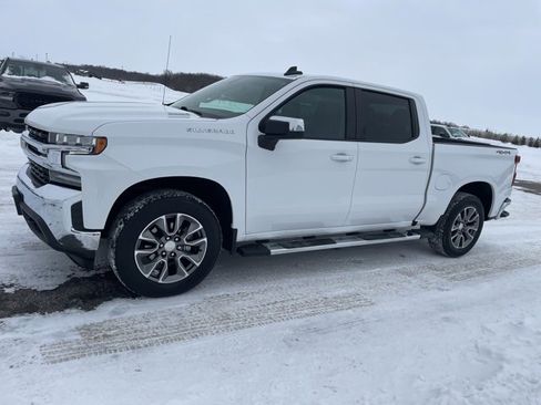Used 2021 Chevrolet Silverado 1500 LT image 10