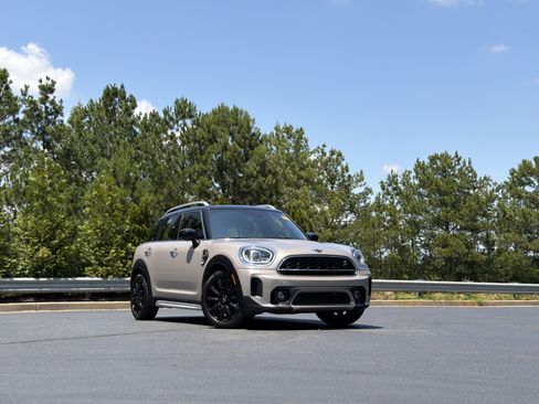Used 2022 MINI Cooper Countryman S FWD image 2