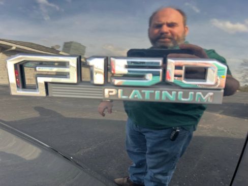 Used 2019 Ford F150 Platinum w/ Equipment Group 701A Luxury image 15