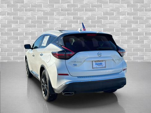 Used 2020 Nissan Murano Platinum image 3