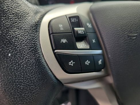 Certified 2021 Ford Explorer XLT w/ Equipment Group 202A image 25