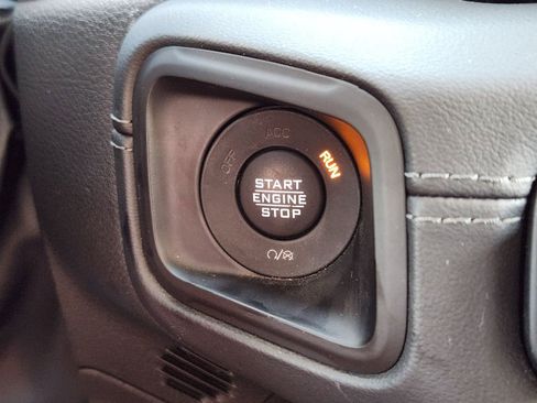 Used 2024 Jeep Wrangler Unlimited Sahara AWD/4WD image 30