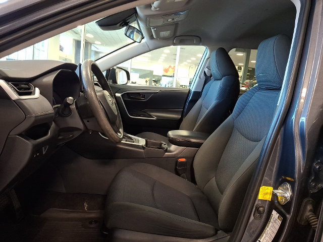 Used 2019 Toyota RAV4 LE w/ All Weather Liner Package AWD/4WD image 15
