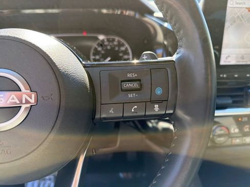 Used 2022 Nissan Pathfinder SL image 21