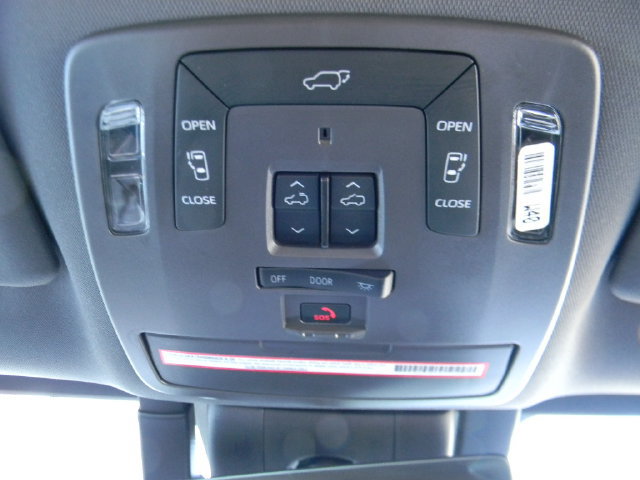 Certified 2024 Toyota Sienna Platinum AWD/4WD image 19