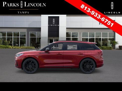 New 2026 Lincoln Corsair Premiere FWD image 3