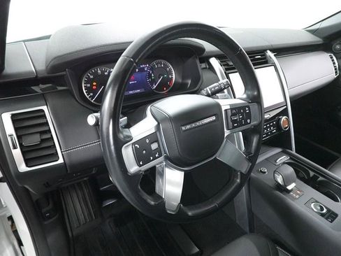 Used 2023 Land Rover Discovery Metropolitan Edition AWD/4WD image 27