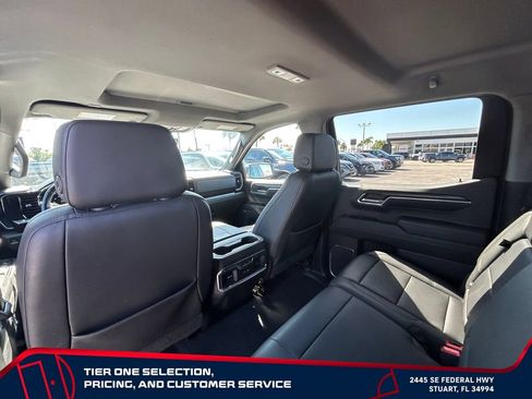 Used 2023 GMC Sierra 1500 SLT w/ SLT Premium Plus Package AWD/4WD image 12