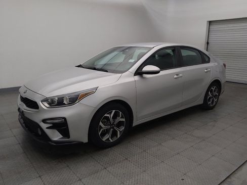 Used 2021 Kia Forte LXS FWD image 2